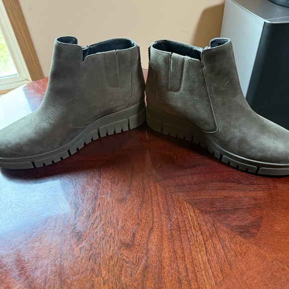 Vionic Women’s Uptown Sur Platform Wedge Green Pull On Booties Size 6.5 - Picture 5 of 8